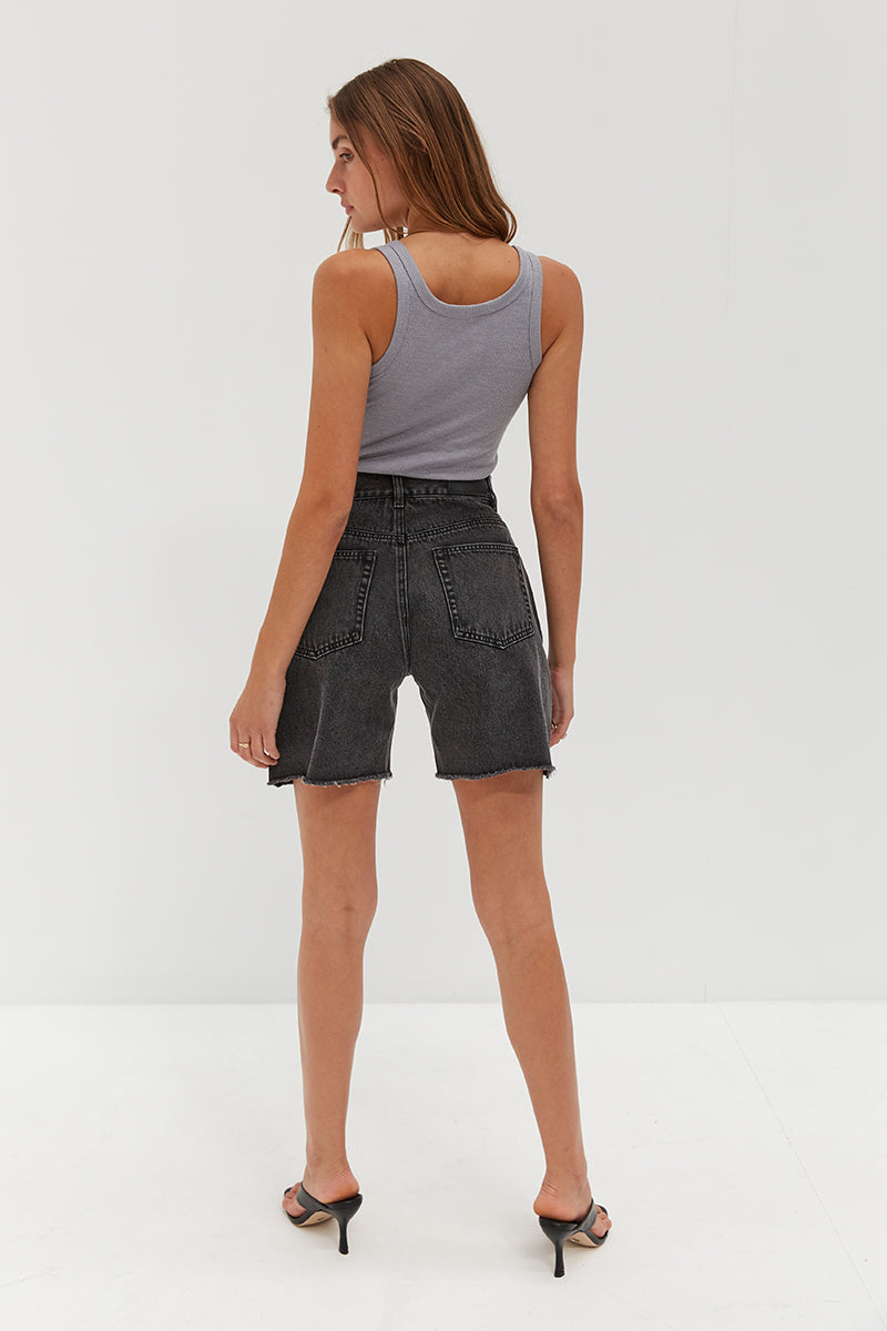 3/4 Frayed Denim Shorts - Vintage Black