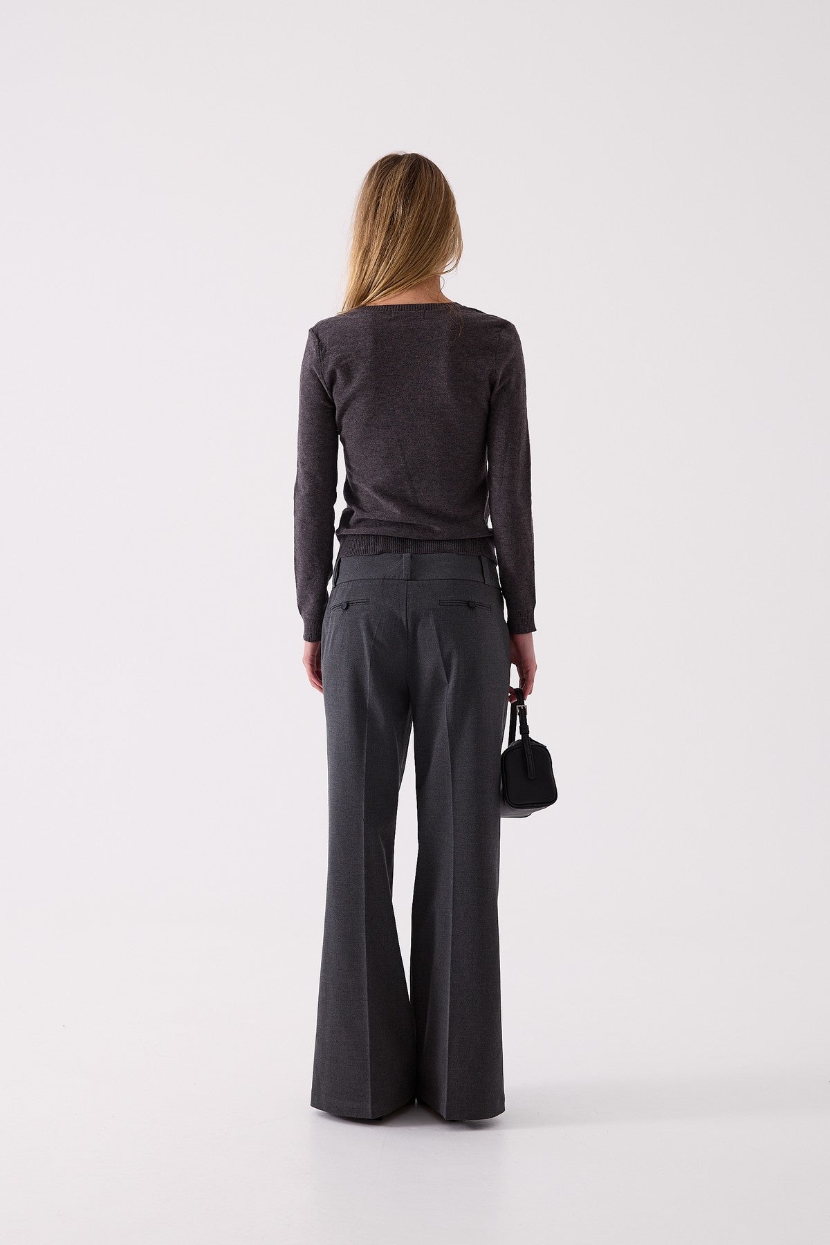 Anouk V-Neck Knit in Grey – back view