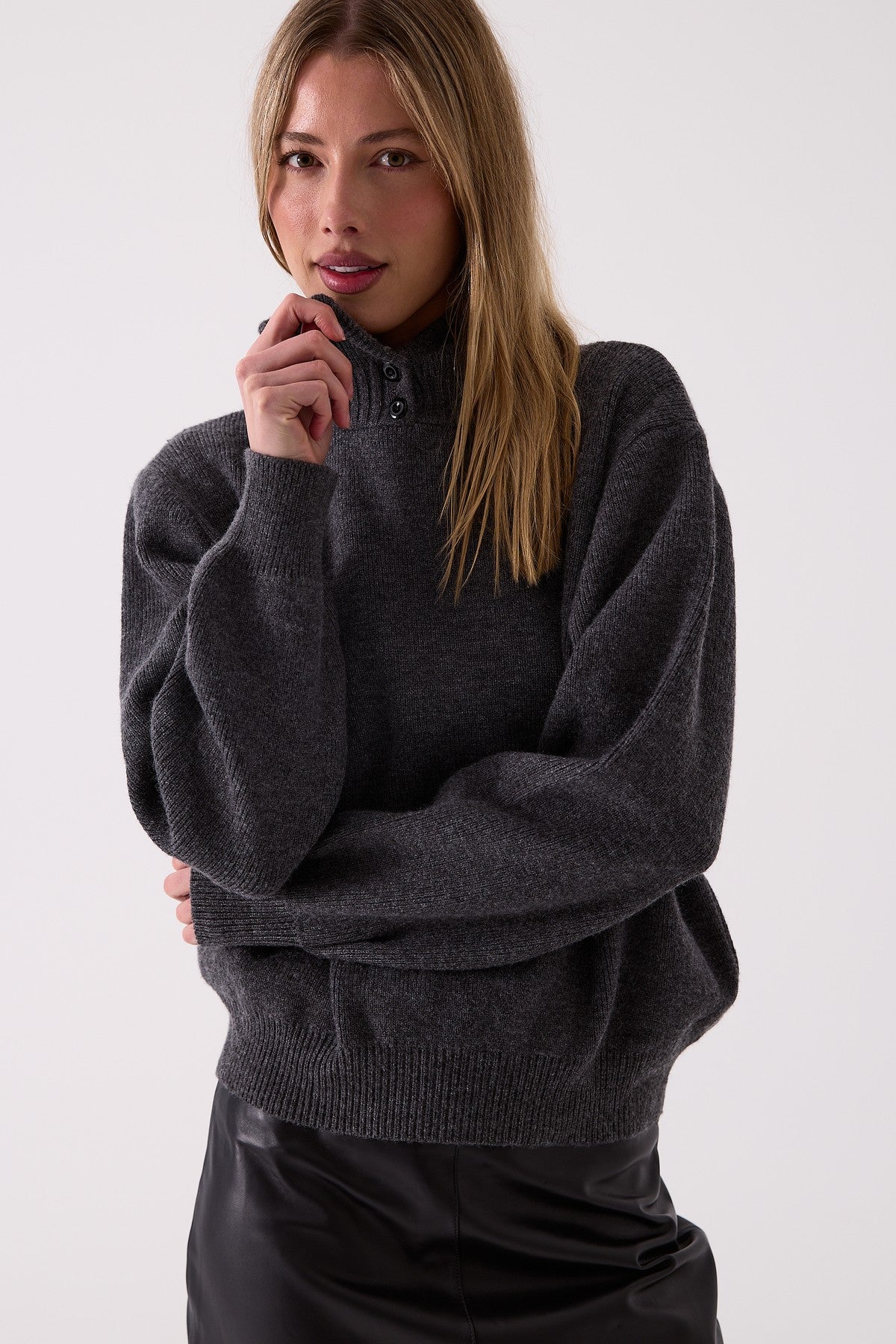 Frankie Hooded Knit in Charcoal – close up detail