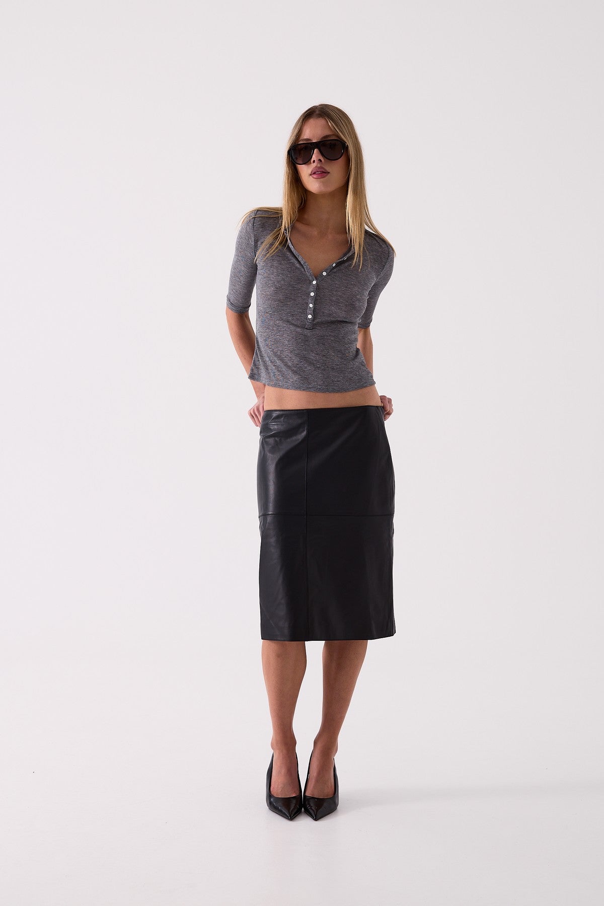 Sadie Henley Top in Grey – front view